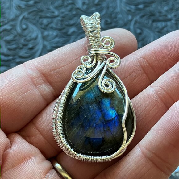 Wire Wrapped Labradorite Pendant Stone Crystal Jewelry - Picture 1 of 7